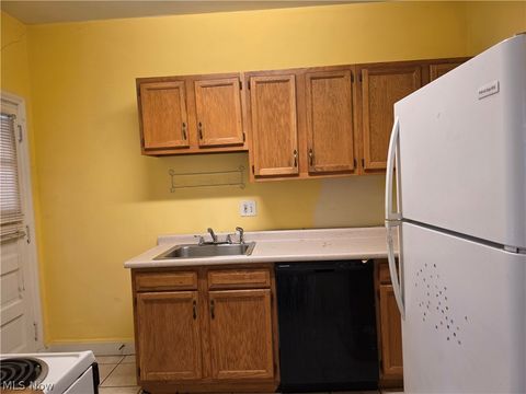 Tiny photo for 15610 Van Aken Boulevard, Shaker Heights, OH 44120 (MLS # 5189269)