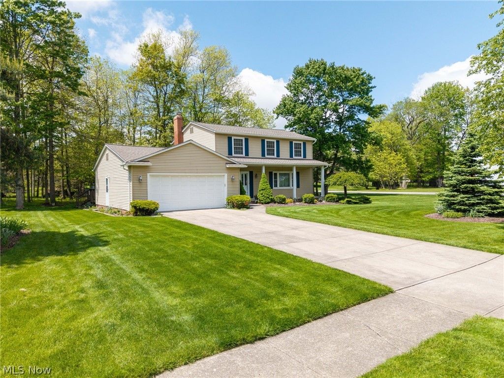 Photo of 8152 Twin Oaks Drive, Broadview Heights, OH 44147 (MLS # 5209533)