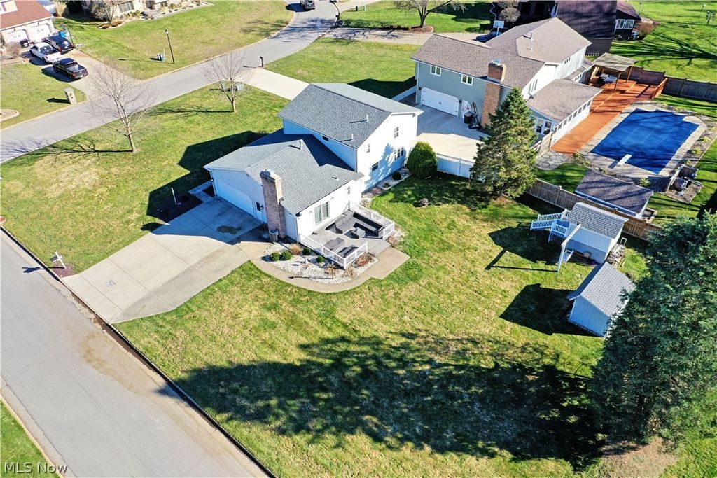 Photo of 8536 Four Seasons Trail, Youngstown, OH 44514 (MLS # 5192267)