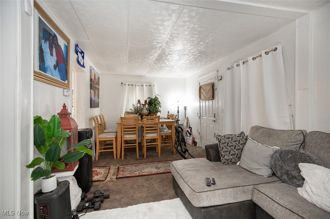 Martin Dodges Superior Street - Residential