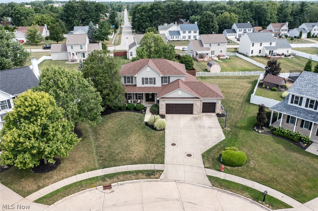 Golden Estate - Residential