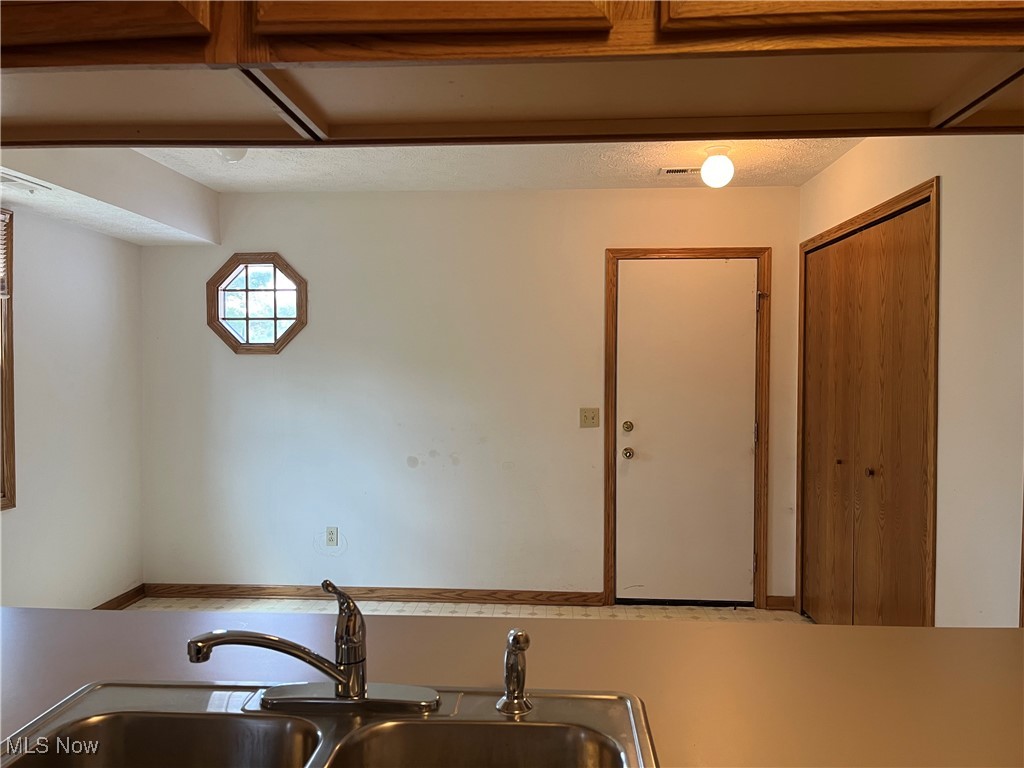1827 Meadowland Drive, Brunswick, Ohio image 6
