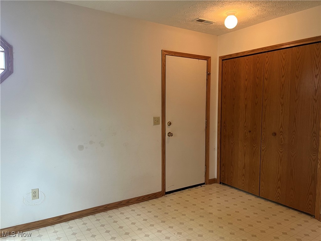 1827 Meadowland Drive, Brunswick, Ohio image 7