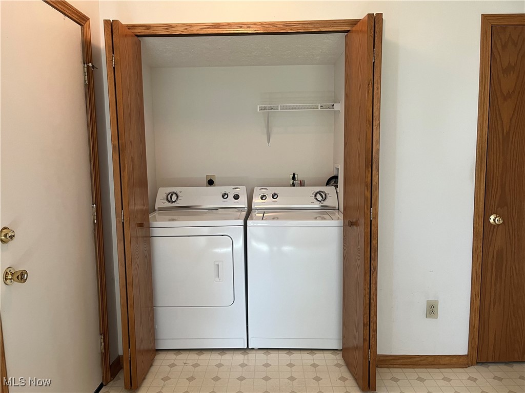 1827 Meadowland Drive, Brunswick, Ohio image 24