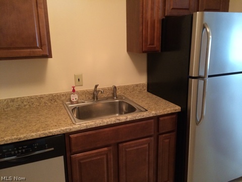 Meadowlawn Condo - Residential