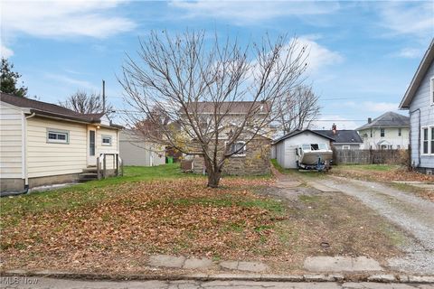 Homes For Sale - 533 Webb Avenue<br/> Stark County, Massillon, OH 44647