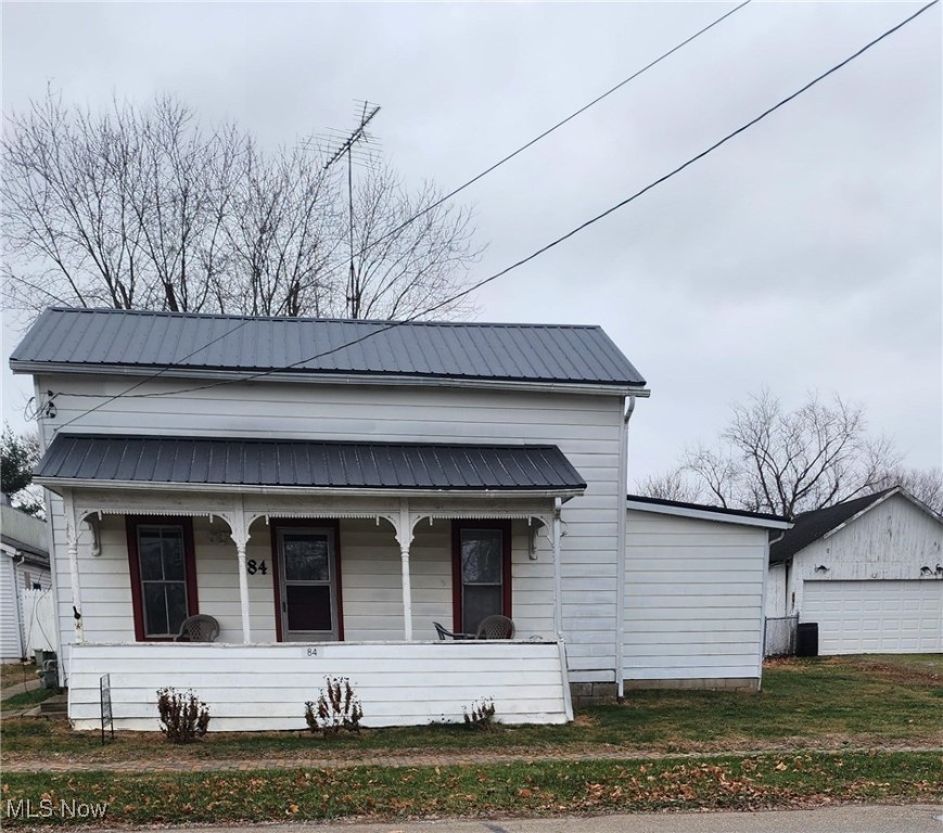 84 S State Street, Frazeysburg, Ohio image 1