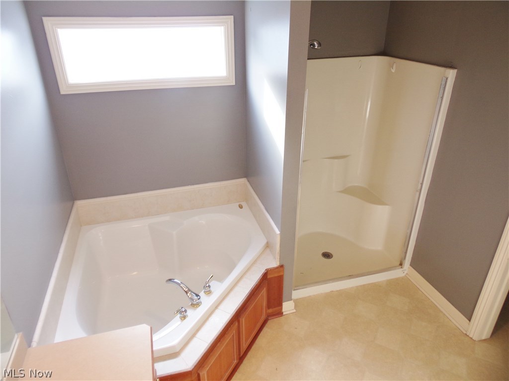 Villas At Macintosh Farms - Residential