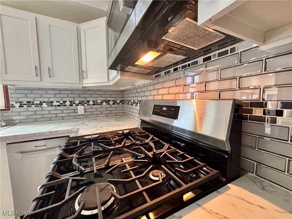 Photo of 27175 Cameron Avenue, Euclid, OH 44132 (MLS # 5177571)