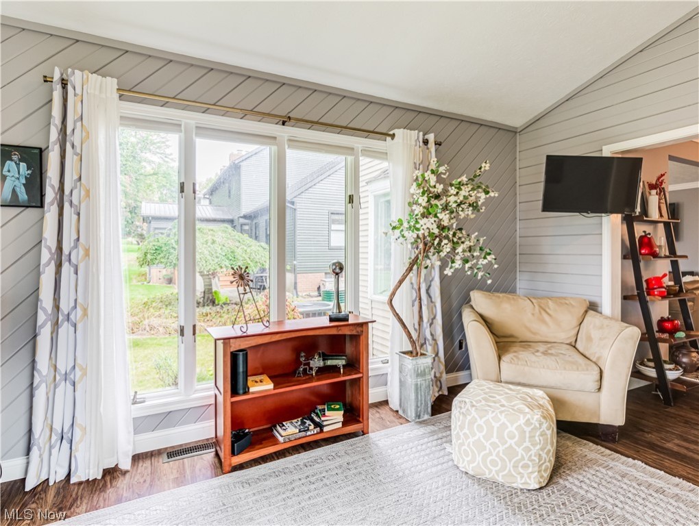 Meadow Wood Ph III - Residential