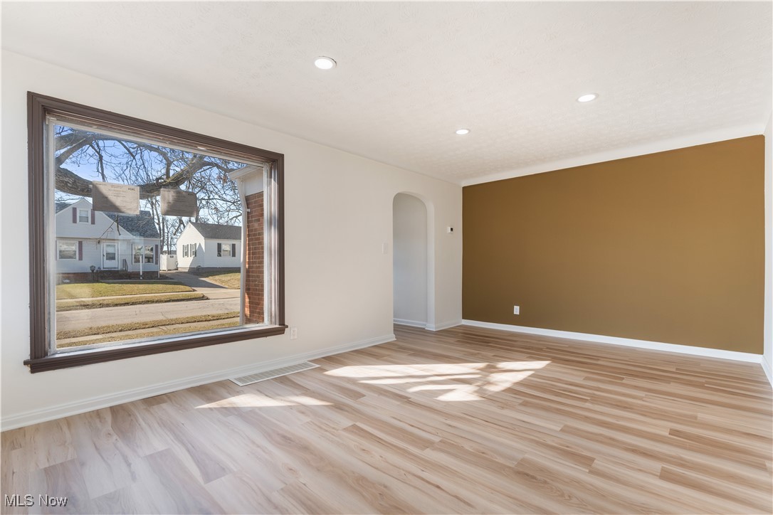 5202 Tuxedo Avenue, Parma, Ohio image 8