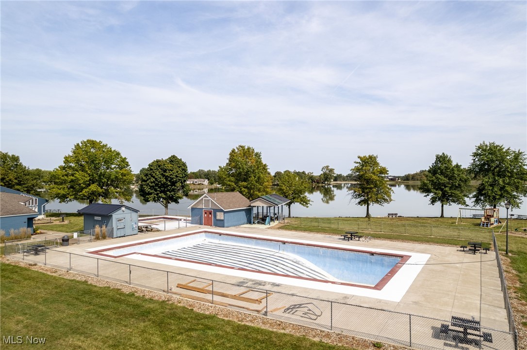 Cinnamon Lake - Residential