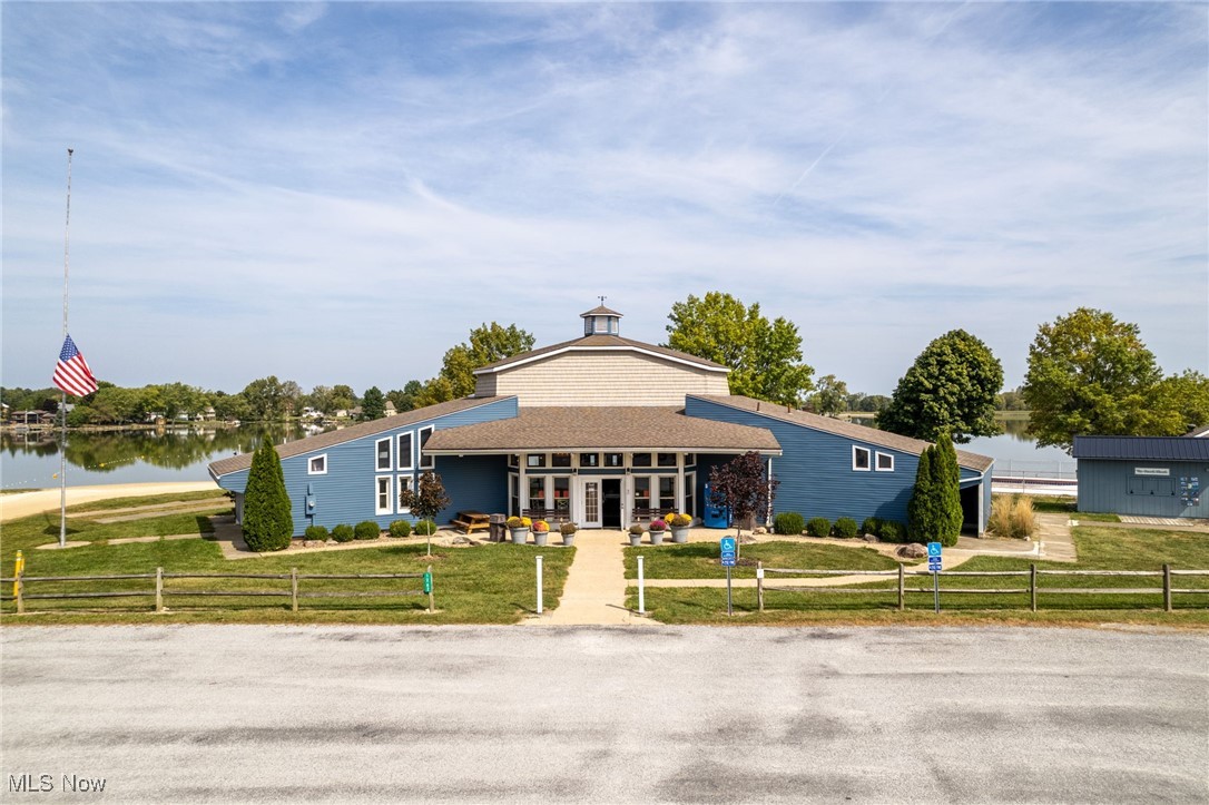 Cinnamon Lake - Residential