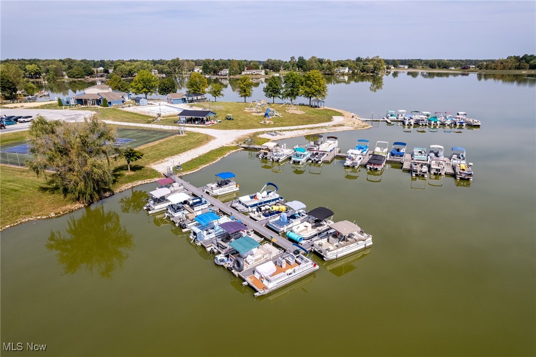 Cinnamon Lake - Residential