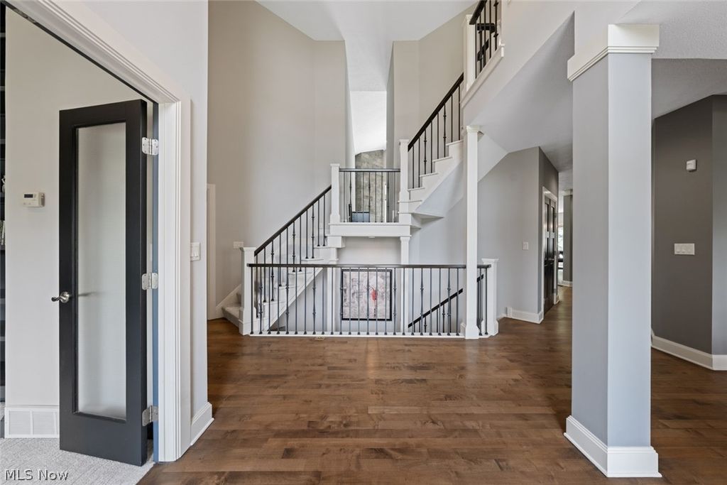 Photo of 4725 Maidstone Drive, Brecksville, OH 44141 (MLS # 5211348)