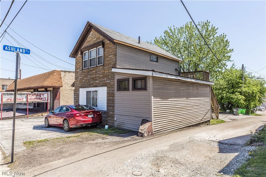 Looking for an investment property in Barberton?? Look no further. This 4-unit has fantastic rental history. All the units are 1 bedroom apartments. Lots of parking and located in a high traffic/popular commercial location. Owner pays all utilities.