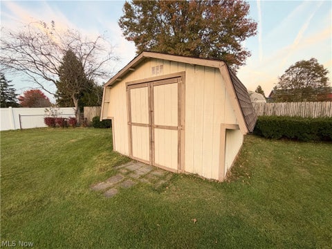 Tiny photo for 7629 Buchanan Drive, Boardman, OH 44512 (MLS # 5229459)
