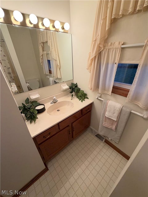 Tiny photo for 7629 Buchanan Drive, Boardman, OH 44512 (MLS # 5229459)