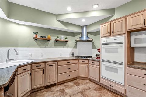 Tiny photo for 1219 Harwich Court, Rocky River, OH 44116 (MLS # 5167993)