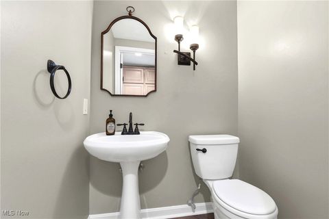 Tiny photo for 1219 Harwich Court, Rocky River, OH 44116 (MLS # 5167993)