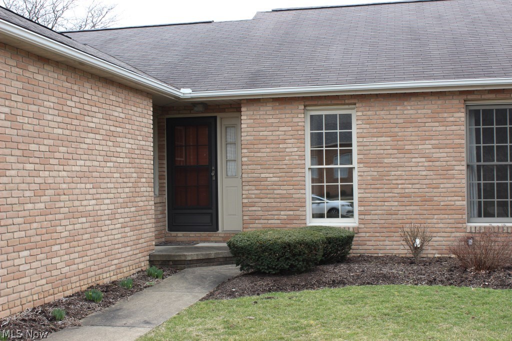 Greens Prestwick Condo - Residential
