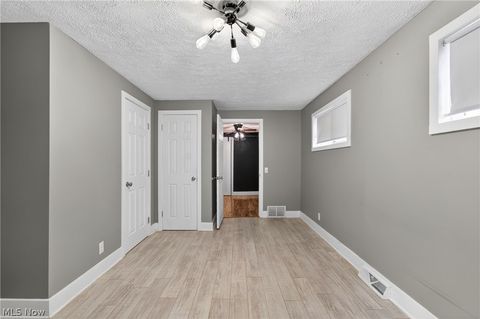 Tiny photo for 3731 Yale Avenue NW, Canton, OH 44709 (MLS # 5210267)