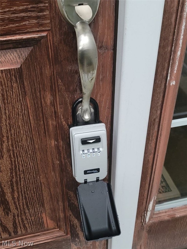 3343 Gated Court