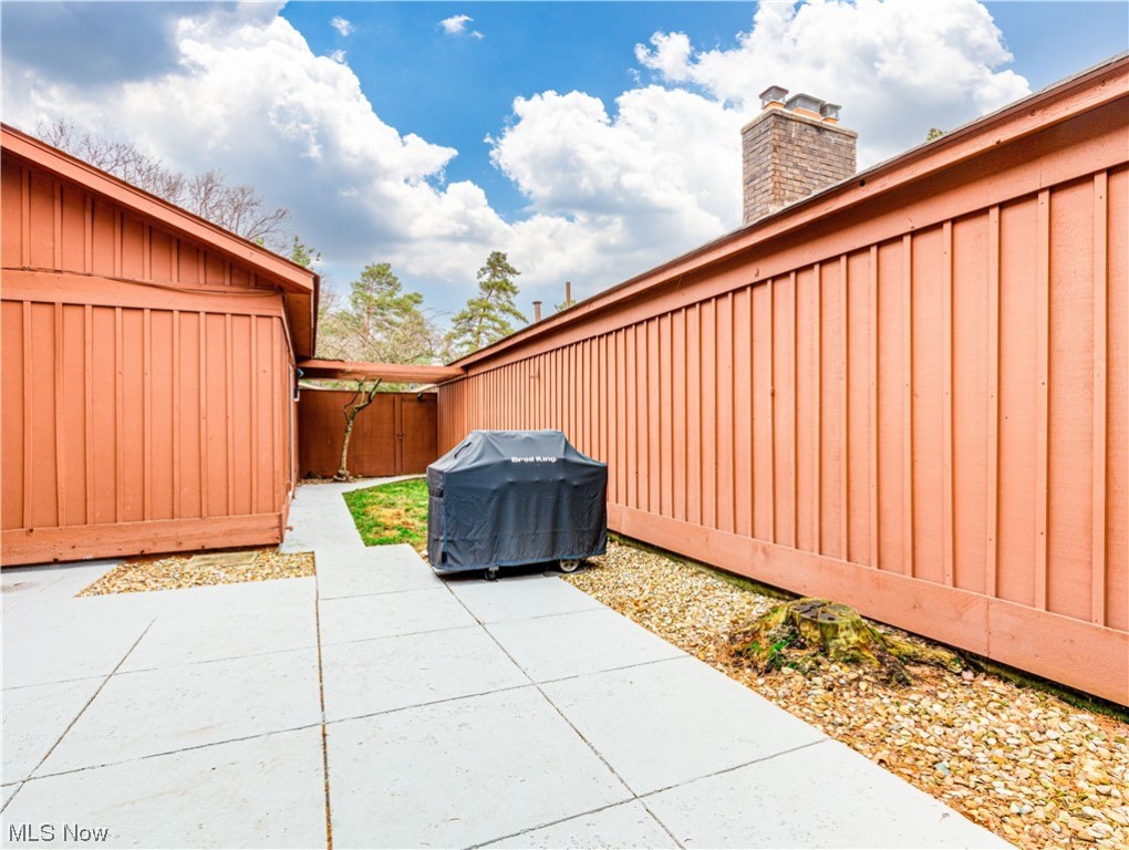 Iyami Condos - Residential