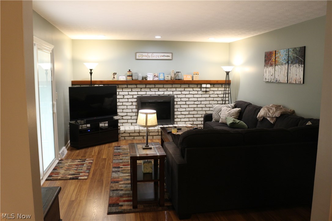 Brentwood Estate #4 - Residential