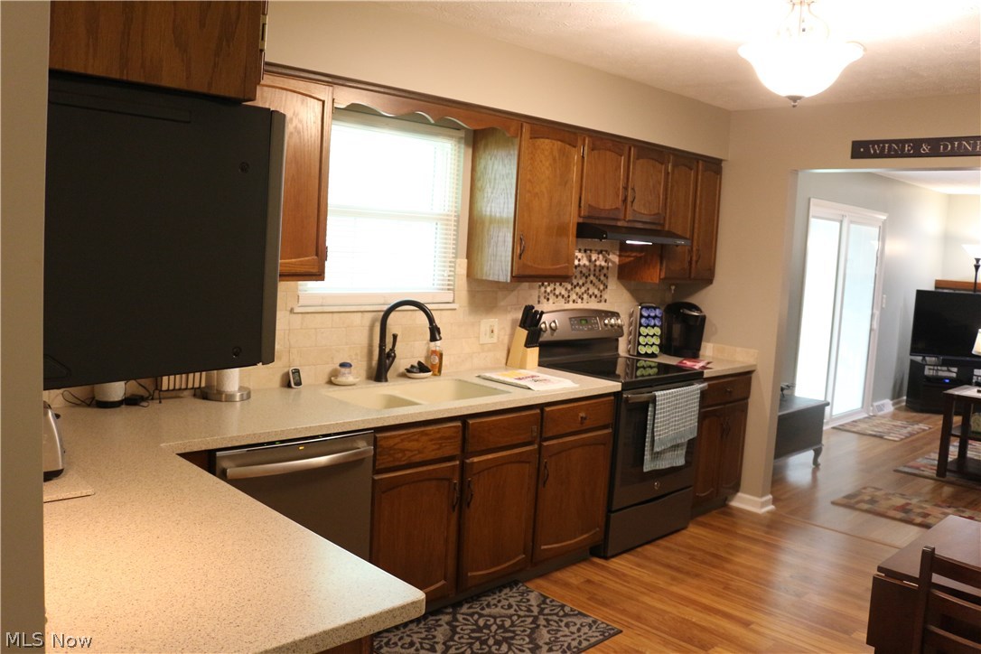 Brentwood Estate #4 - Residential