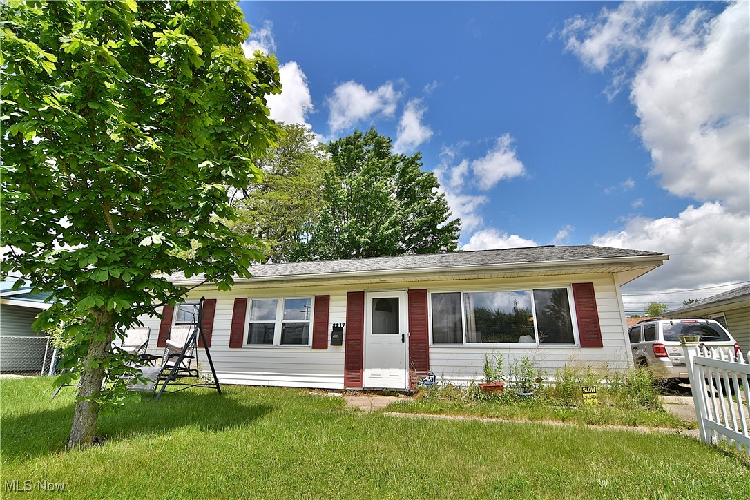 2217 Cathy Drive, Canton, Ohio image 1