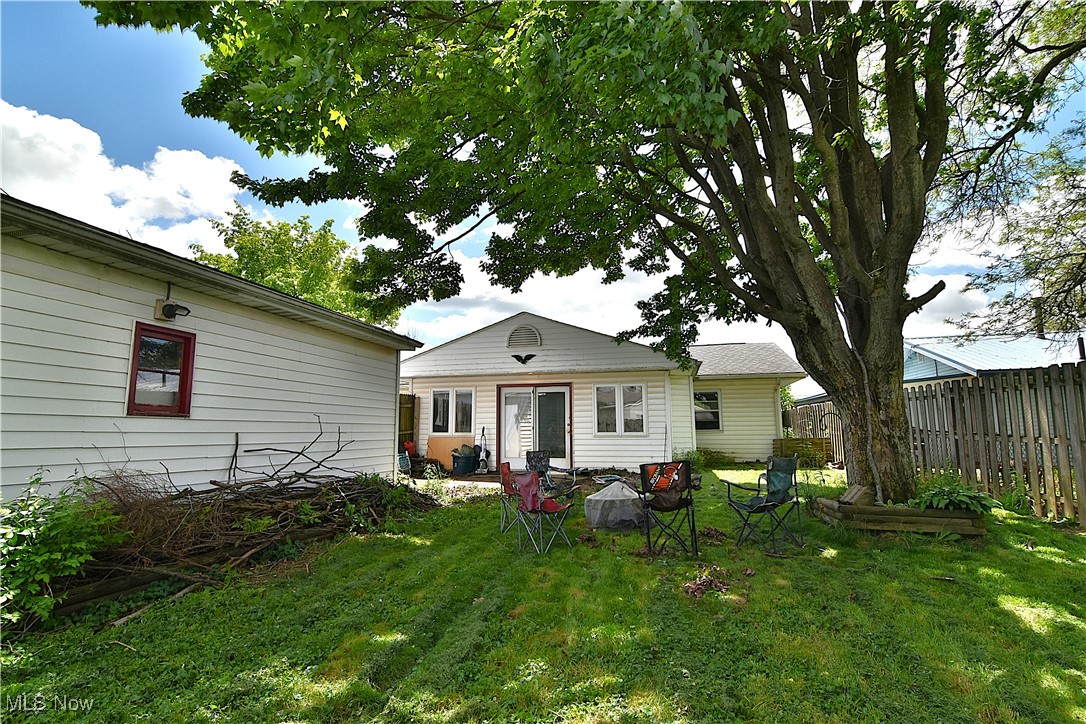 2217 Cathy Drive, Canton, Ohio image 5