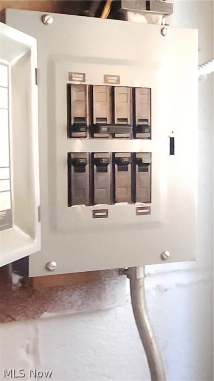 Reuben S Gollers Cut Road All - Residential