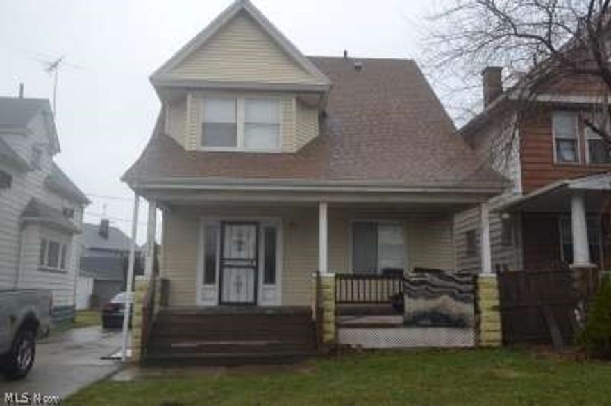 Great home right on the boarder of Newburgh Heights and Cleveland. Minutes to downtown Cleveland.. Beautiful wood floors, 3 bedrooms with Large master bedroom and a nice size walk in closet. Great home, price and location for any first time homebuyer. Investors welcome are always welcome. Schedule an appointment with your realtor today!