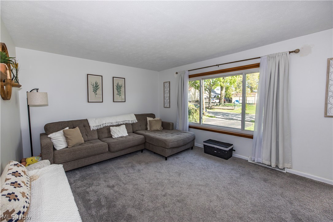 Louis Stile Sub - Residential
