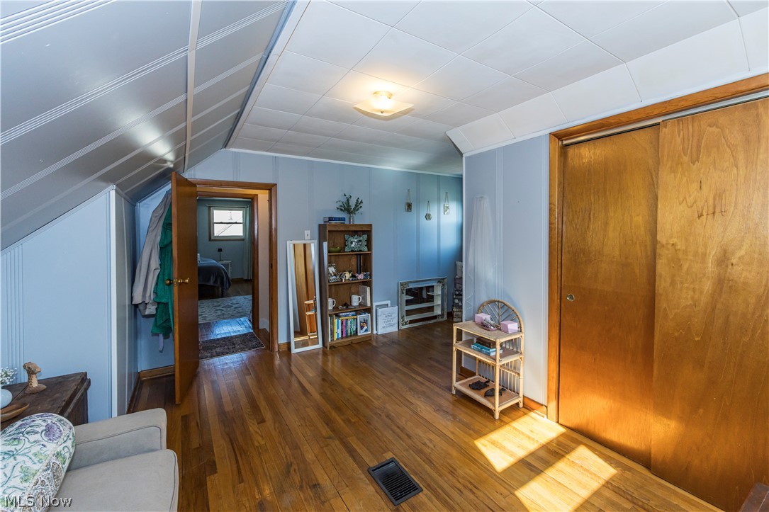 Louis Stile Sub - Residential