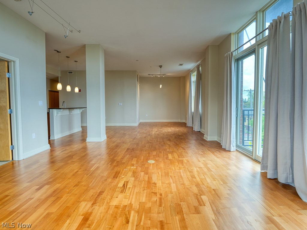Larchmere Lofts Condo - Residential