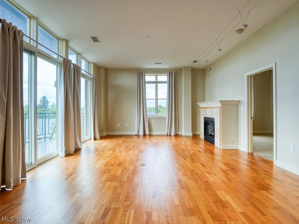 Larchmere Lofts Condo - Residential