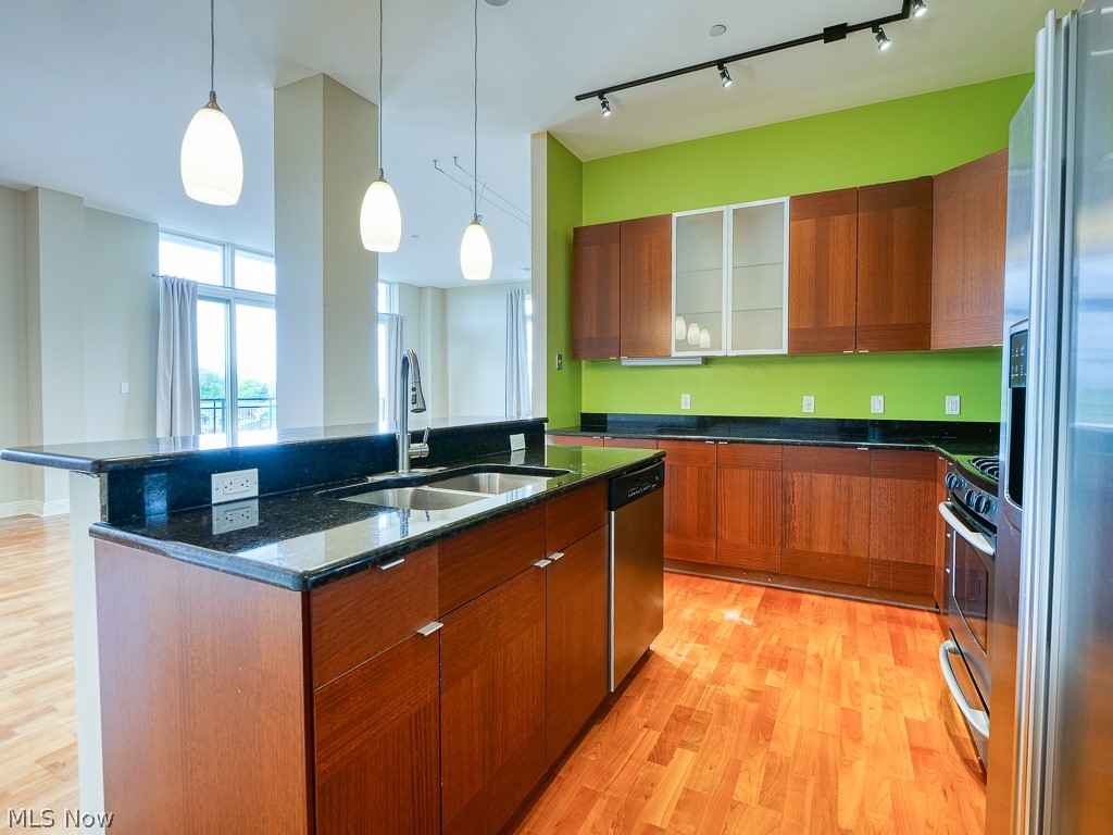 Larchmere Lofts Condo - Residential