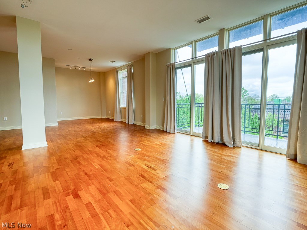 Larchmere Lofts Condo - Residential