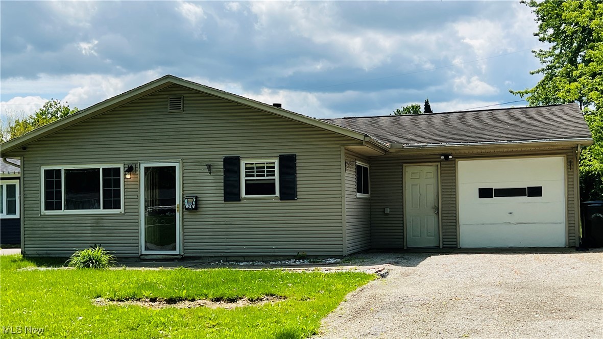 989 Fairwood Boulevard, Elyria, Ohio image 1