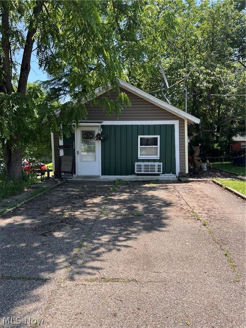 Homes For Sale - 108 Oaklawn Avenue #B<br/> Woodsfield, OH 43793