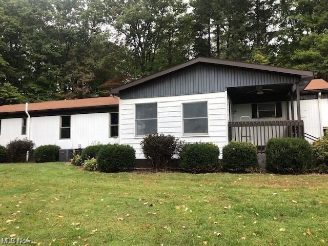 Gorgeous lake view, move in ready mobile home. Almost 2 acres could make a great plot to build, partially wooded. Call for details or private showing