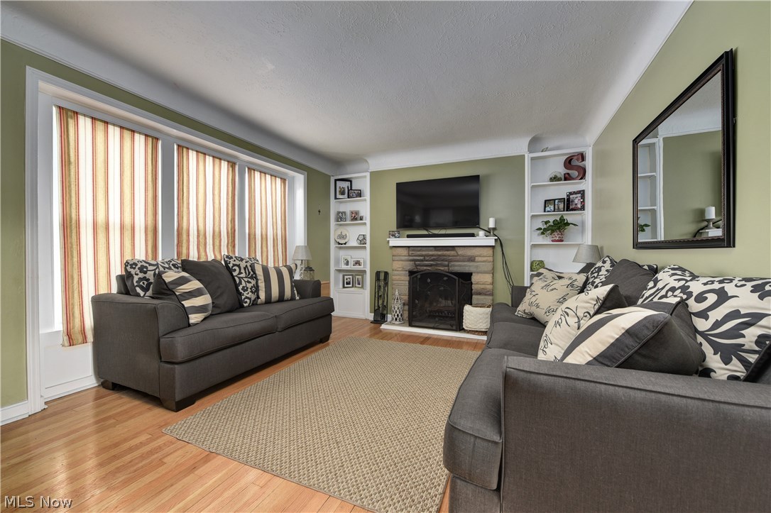 S H Kleinman Realty Cos Briar - Residential