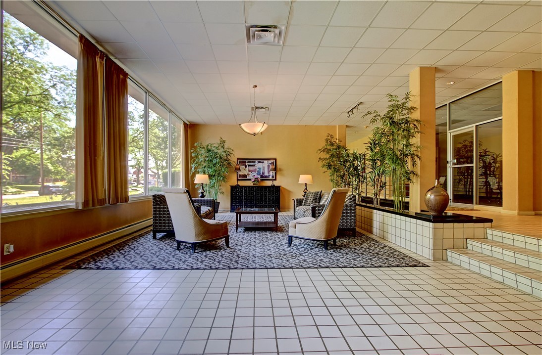 10301 Lake Avenue 419