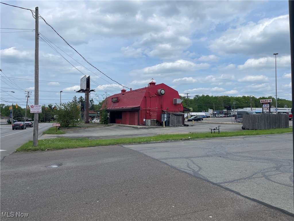 Youngstown, Ohio 44515, United States, ,Commercial,Active,133689