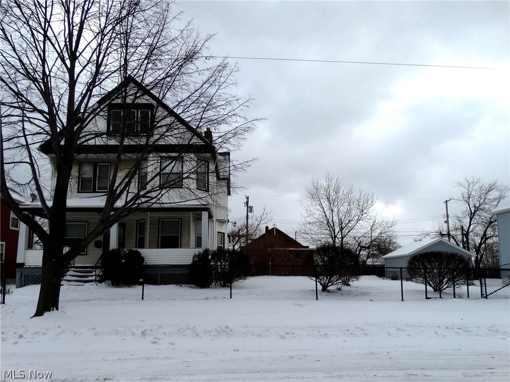 Leonard Cases - Residential