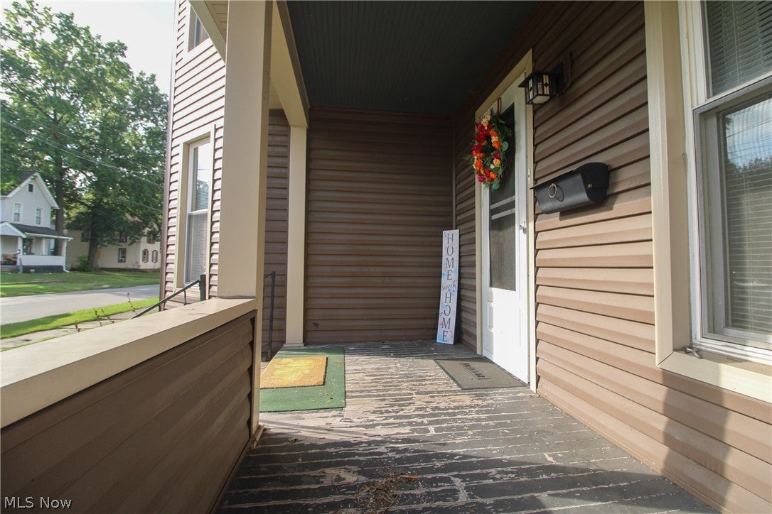 146 Charles Avenue SE