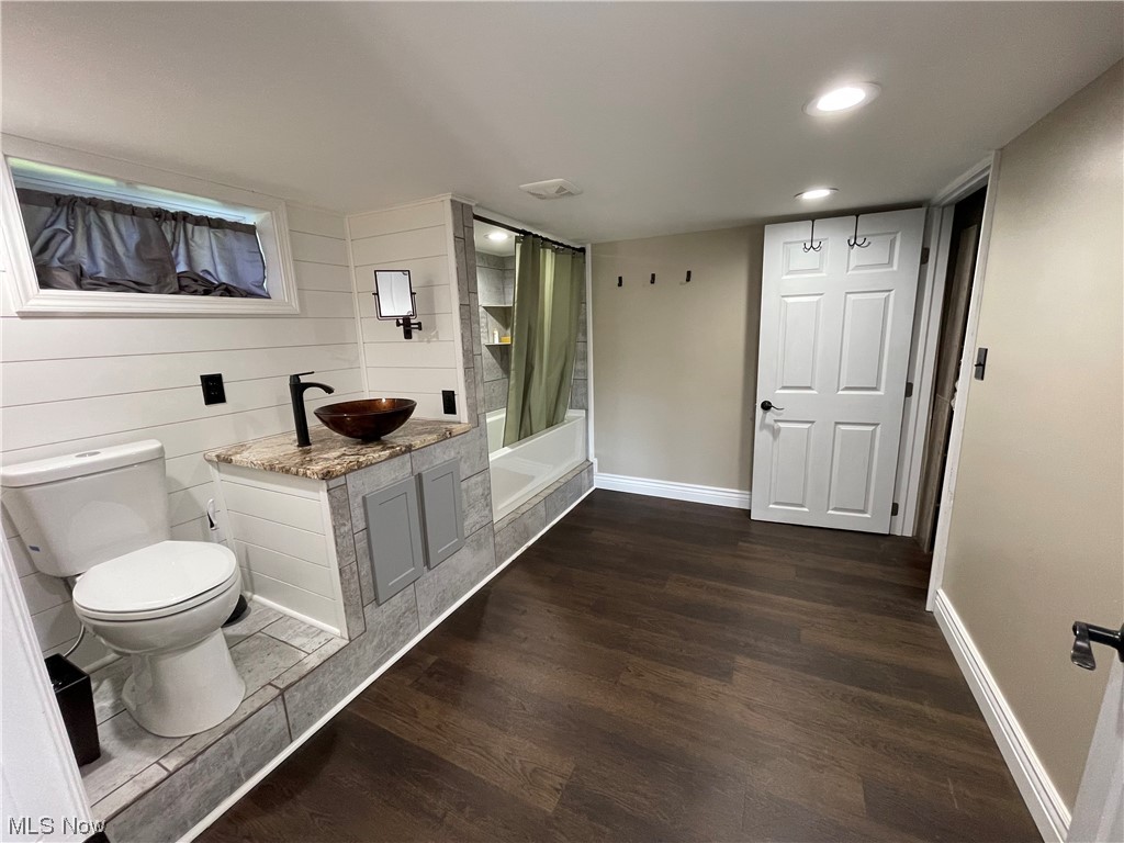 Avalon Adn - Residential