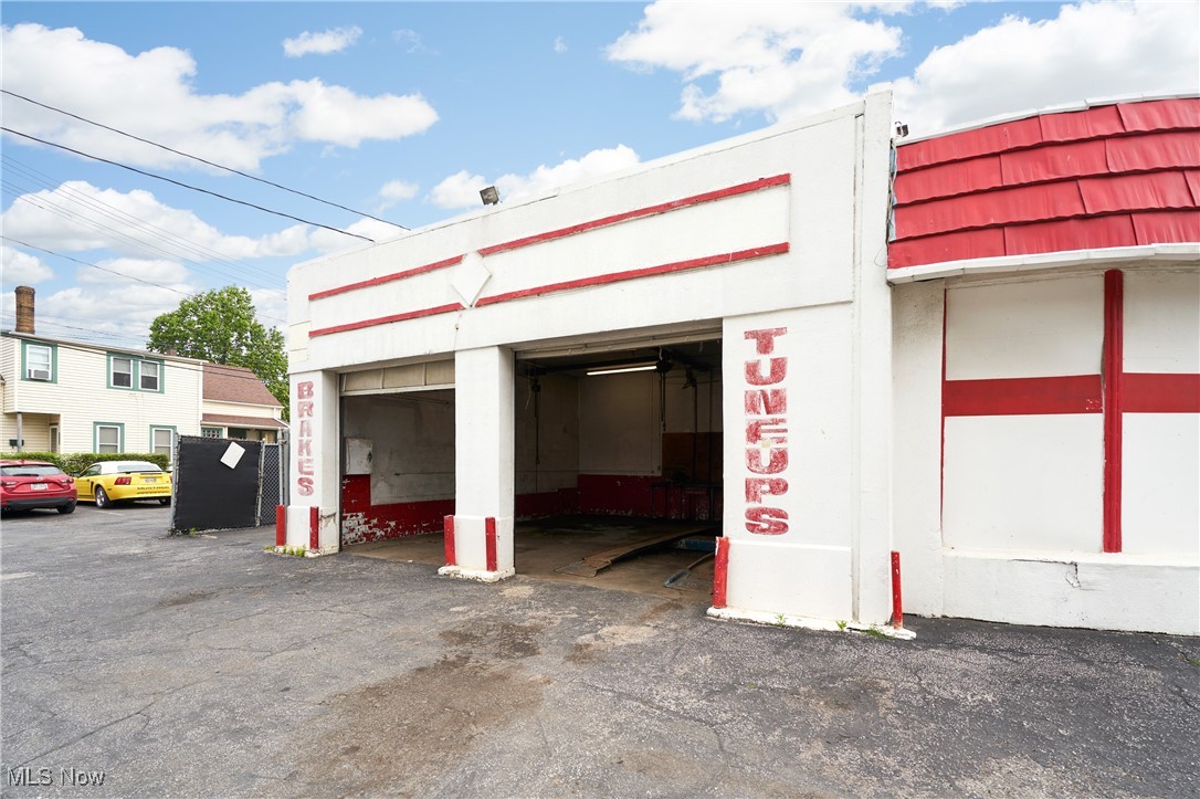 6101 Saint Clair Avenue